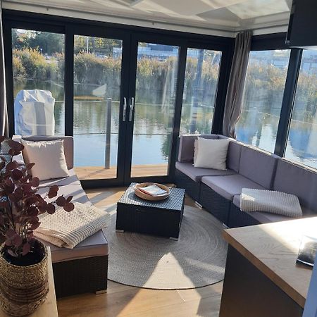 Schwimmendes Ferienhaus Silent Elsterheide Exteriör bild
